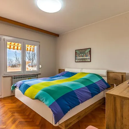 Three-bedroom In Vodnjan * Vodnjan