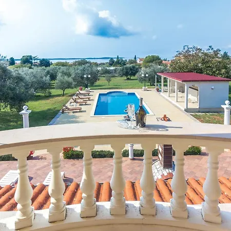 Apartamento Amazing In Vodnjan With House Sea View Mednjan