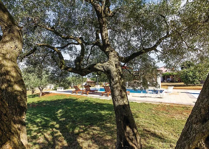 Three-bedroom In Vodnjan * Vodnjan