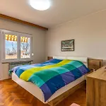 Three-bedroom In * 沃德年
